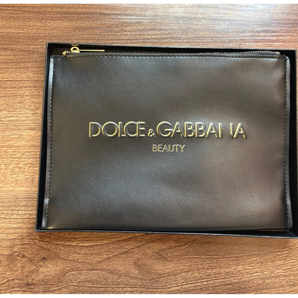 NIB Dolce & Gabbana Beauty Black Leather Pouch Gold Logo Cosmetic Bag Clutch